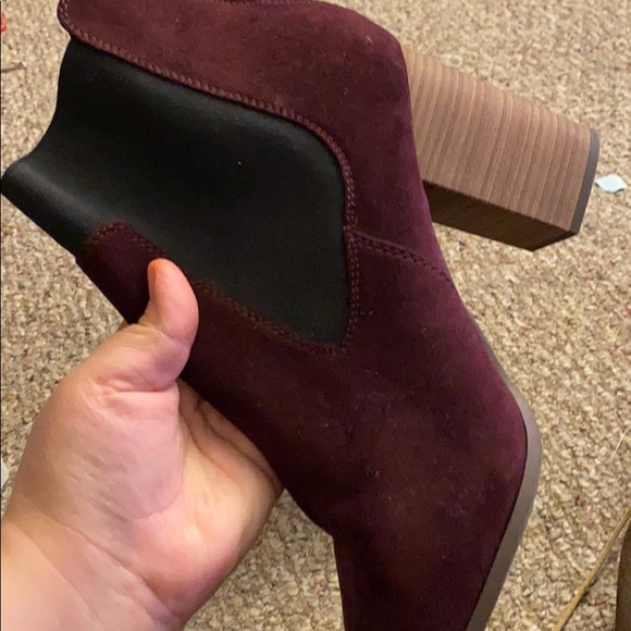 Burgundy bootie - Picture 2 of 5
